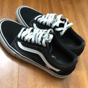 Black classic vans
